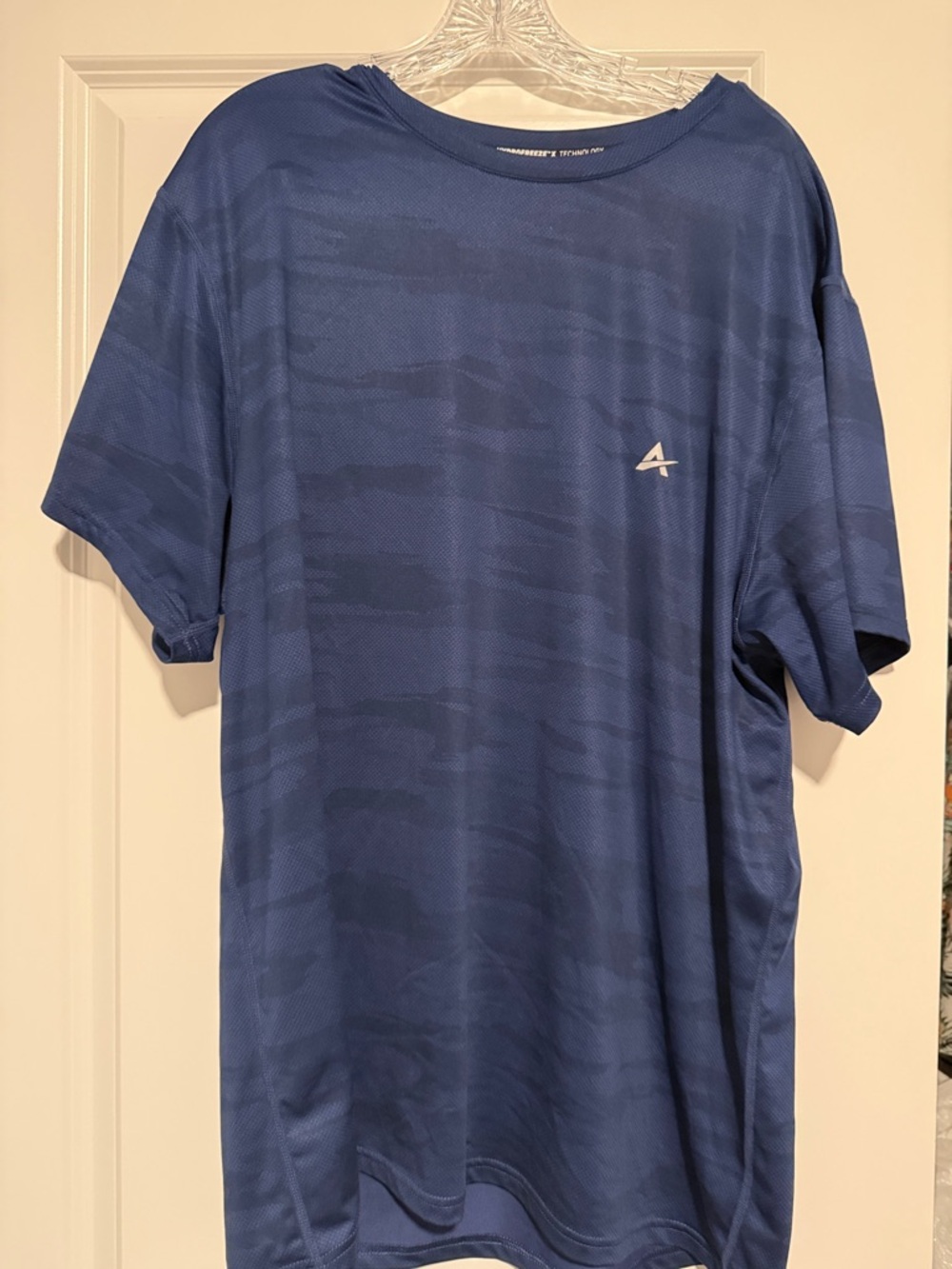 Arctic Cool Men's Navy Camo Performance Tee